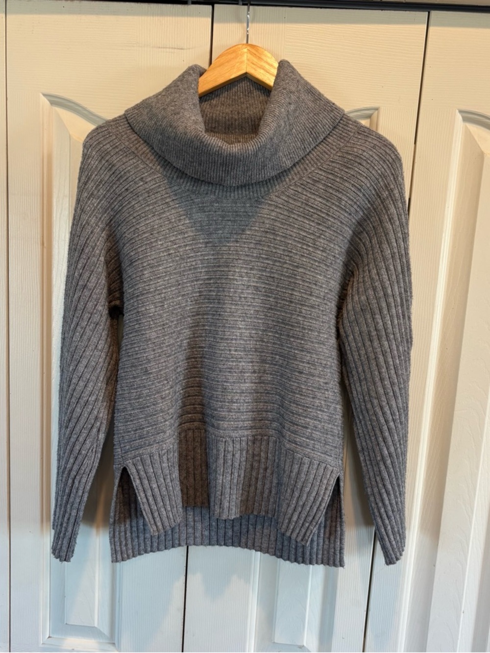 Moth By Anthropologie Turtle Neck Pullover Sweater Womens XSGray Casual Rib Knit